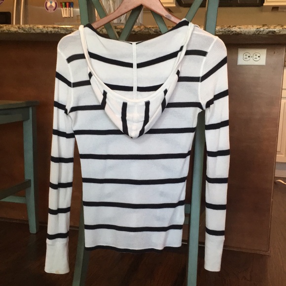 Gap Small long sleeve white w/ black stripe shirt - Picture 3 of 3